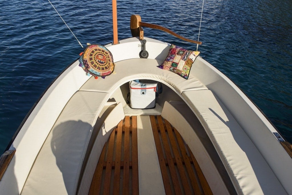 Rent a traditional boat in Ibiza